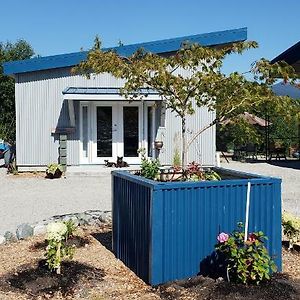 Finn'S Cabin Sechelt Exterior photo