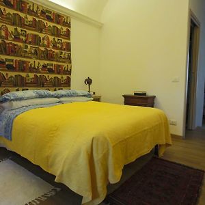 Two Rooms Apartment In Palazzo Malaspina Plasencia Exterior photo