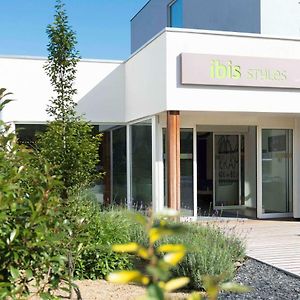 Hotel Ibis Styles La Louvière Exterior photo