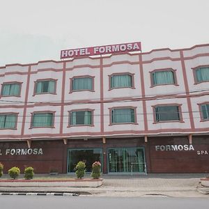 Reddoorz Plus Near Tugu Tari Thehok Jambi Hotel Exterior photo