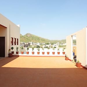 Oyo Home 9723 Farm Stay Connaught Palace Udaipur Exterior photo