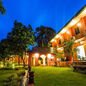 Hotel Nanda Garden Bagan Exterior photo