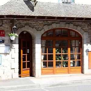 Hotel Restaurant des Deux Vallées Entraygues-sur-Truyère Exterior photo