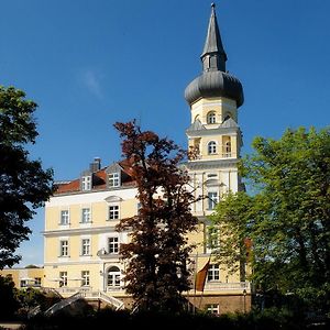 Hotel Schloss Schwarzenfeld Exterior photo