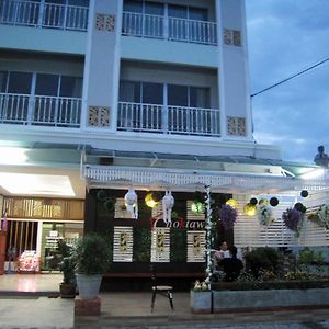 Hotel Choktawee Residencia y Mansion Chiang Mai Exterior photo