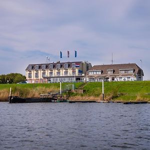 Hotel Restaurant Zalen Hoogeerd Niftrik Exterior photo