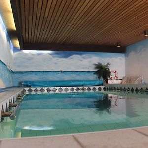 Ferienhaus Abbi mit Schwimmbad und Fitness für 8 Personen, Strand, Norddeich Hage Exterior photo