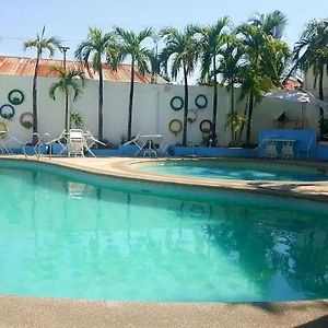 Hotel The Palacio de Laoag Exterior photo