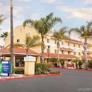 Holiday Inn Express Hotel&Suites San Diego-Escondido, an IHG Hotel Exterior photo