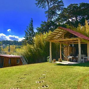 Cabaña Mountain View Villa Heredia Exterior photo