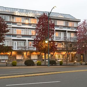 Days Inn By Wyndham Victoria Airport Sidney Exterior photo