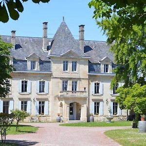 Château Julie - Chambres&Petit-déjeuners Virsac Exterior photo