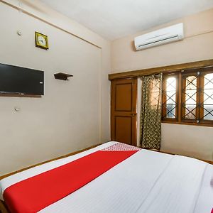 Oyo 60968 Hotel Ashirwad Raigarh Exterior photo