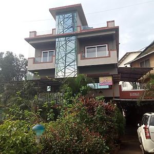 C P Cottage Resort Mahābaleshwar Exterior photo