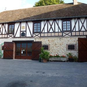 Le Domaine Du Cellier Bed and Breakfast Sézanne Exterior photo