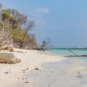 Hotel Soneva Jani Manadhoo Exterior photo