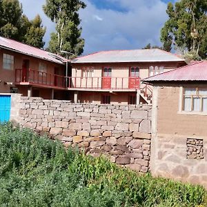 Taquile Hospedaje Mario Bed and Breakfast Huillanopampa Exterior photo