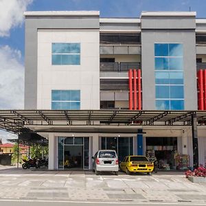 Hotel Reddoorz Syariah Near Lubang Jepang Bukittinggi Exterior photo