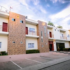 Hotel Mediterraneo Inn Santa Rosa de Lima Exterior photo