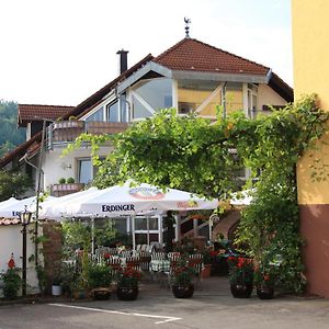 Hotel- Restaurant Zum Schwan Waldfischbach-Burgalben Exterior photo