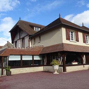 Le Vauban Hotel Merville-Franceville-Plage Exterior photo