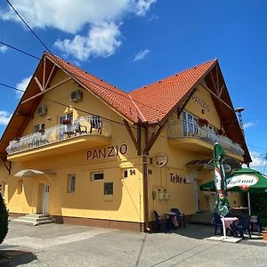 Hotel Betli Panzió Zalaegerszeg Exterior photo