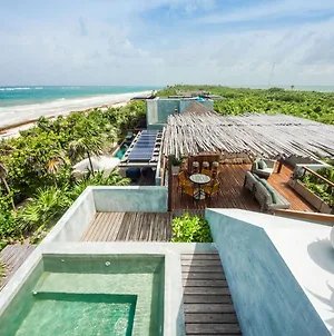 Luxury Beachfront Villa In Sian Kaan Tulum Exterior photo