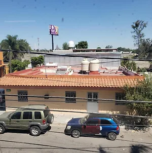 Casa Zona Iteso, Expo Guadalajara, Plaza del Sol, Bugambilias. Apartamento Exterior photo