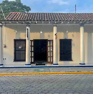 Hotel Casa Blanca by Rotamundos Tlacotalpan Exterior photo