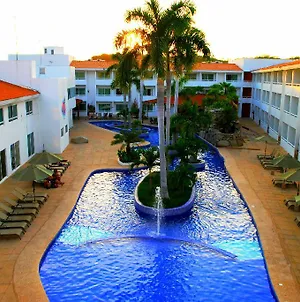 La Isla Huatulco Hotel Exterior photo