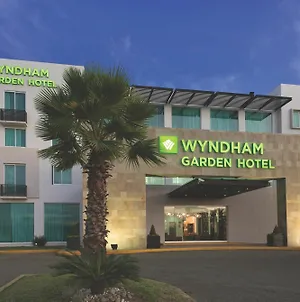 Wyndham Garden Silao Bajío Aeropuerto Hotel Exterior photo
